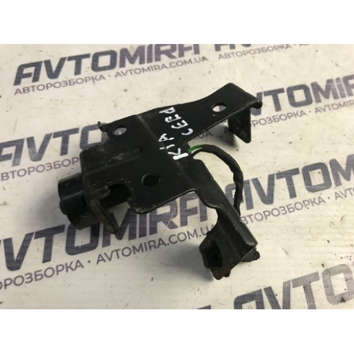 Кінцевик капоту Kia Ceed 2006-2012 938801H000